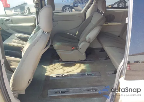 2005 Chrysler Town & Country из США, поврежденный, VIN 1C4GP45R85B437975